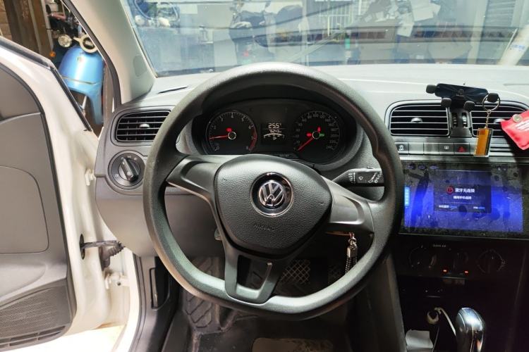Used Volkswagen Polo 2018 1.5L Automatic Advanced Driving Model Steering Wheel