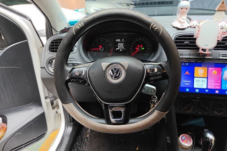 Used Volkswagen Polo 2018 1.5L Automatic Advanced Driving Model Steering Wheel