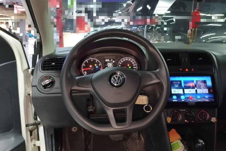 Used Volkswagen Polo 2018 1.5L Automatic Advanced Driving Model Steering Wheel