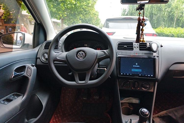 Used Volkswagen Polo 2018 1.5L Manual Drive-Comfort Model Steering Wheel