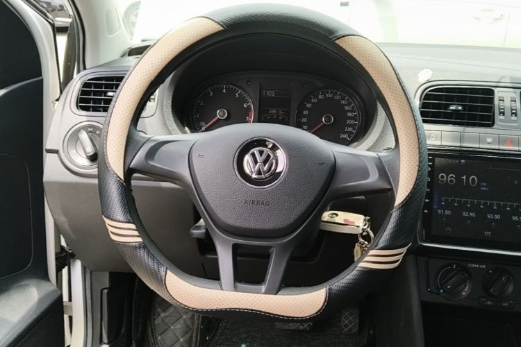 Used Volkswagen Polo 2018 1.5L Automatic Advanced Driving Model Steering Wheel