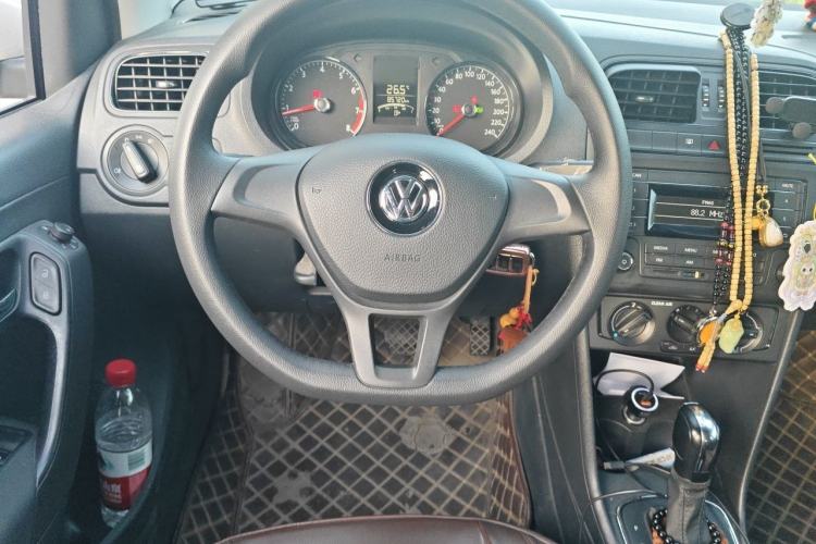 Used Volkswagen Polo 2018 1.5L Automatic Advanced Driving Model Steering Wheel