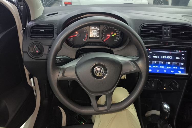 Used Volkswagen Polo 2018 1.5L Automatic Advanced Driving Model Steering Wheel