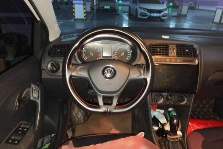 Used Volkswagen Polo 2018 1.5L Automatic Advanced Driving Model Steering Wheel