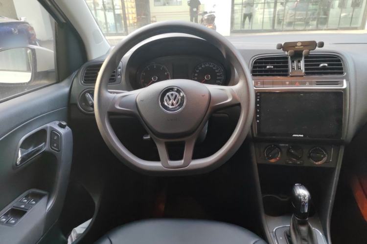 Used Volkswagen Polo 2018 1.5L Automatic Advanced Driving Model Steering Wheel