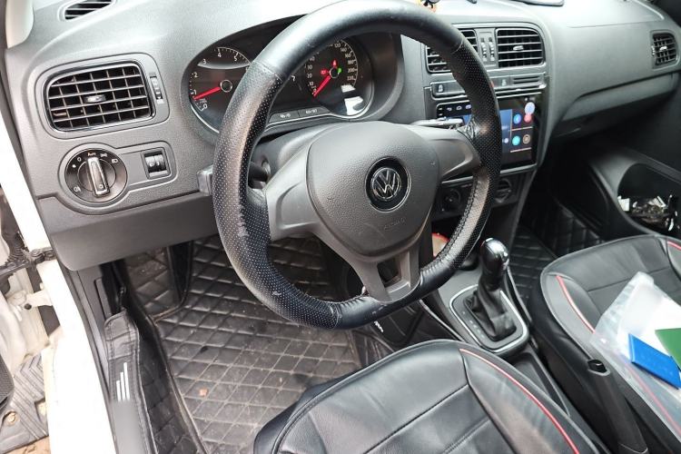 Used Volkswagen Polo 2018 1.5L Automatic Advanced Driving Model Steering Wheel
