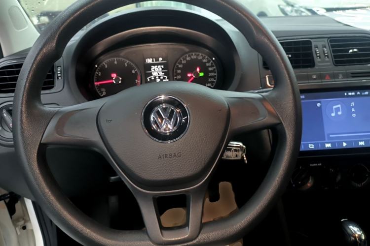 Used Volkswagen Polo 2018 1.5L Automatic Advanced Driving Model Steering Wheel