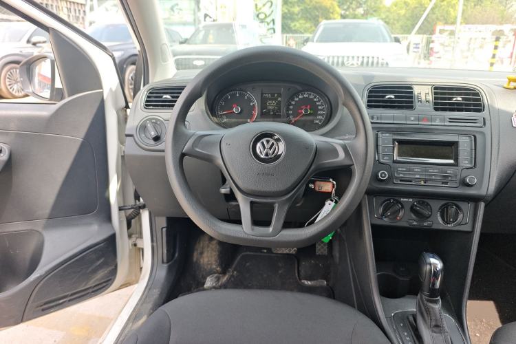 Used Volkswagen Polo 2018 1.5L Automatic Advanced Driving Model Steering Wheel