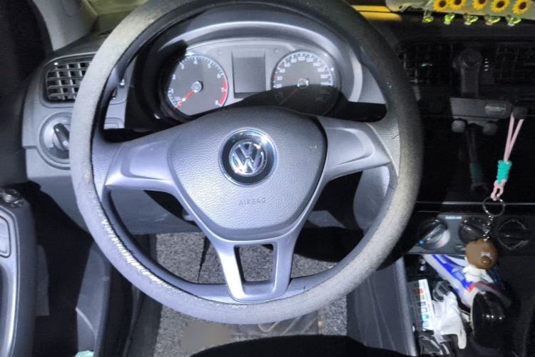 Used Volkswagen Polo 2018 1.5L Automatic Advanced Driving Model Steering Wheel