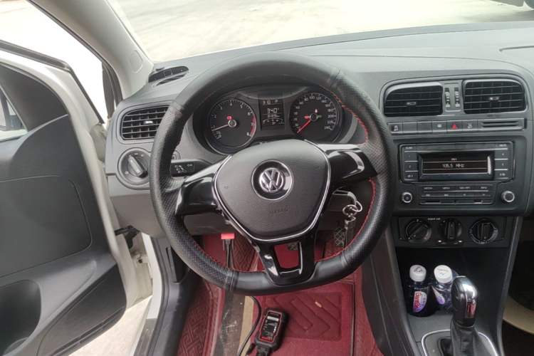 Used Volkswagen Polo 2018 1.5L Automatic Advanced Driving Model Steering Wheel