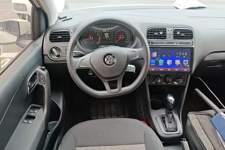 Used Volkswagen Polo 2018 1.5L Automatic Advanced Driving Model Steering Wheel