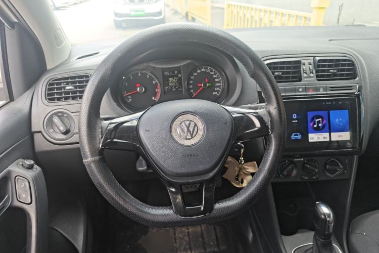 Used Volkswagen Polo 2018 1.5L Automatic Advanced Driving Model Steering Wheel