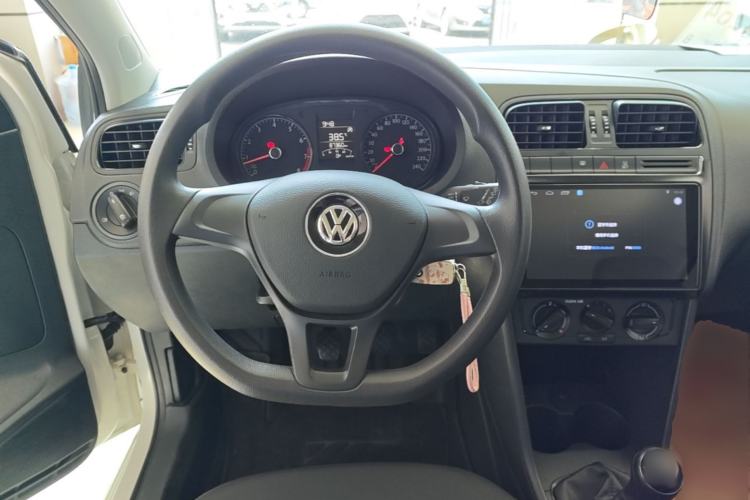 Used Volkswagen Polo 2018 1.5L Manual Drive-Comfort Model Steering Wheel