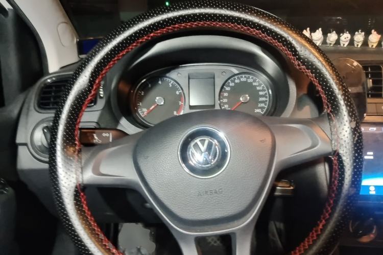 Used Volkswagen Polo 2018 1.5L Automatic Advanced Driving Model Steering Wheel