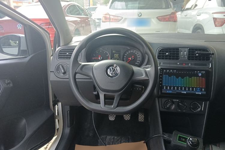 Used Volkswagen Polo 2018 1.5L Manual Drive-Comfort Model Steering Wheel