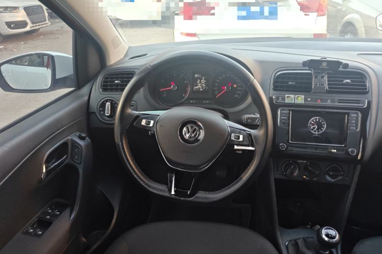 Used Volkswagen Polo 2018 1.5L Manual Drive-Comfort Model Steering Wheel