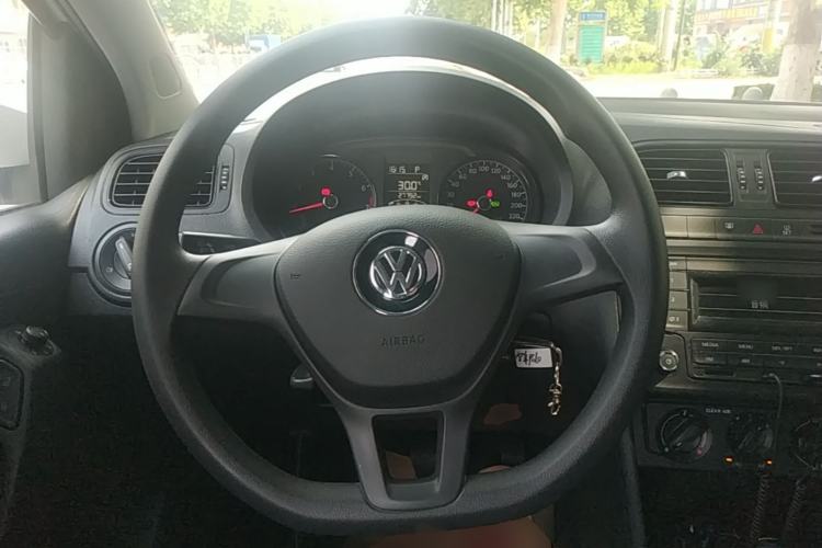 Used Volkswagen Polo 2018 1.5L Automatic Advanced Driving Model Steering Wheel