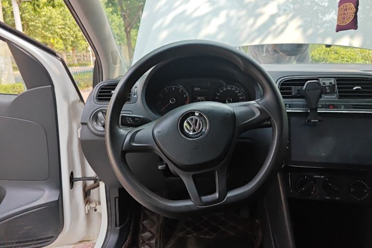 Used Volkswagen Polo 2018 1.5L Manual Drive-Comfort Model Steering Wheel