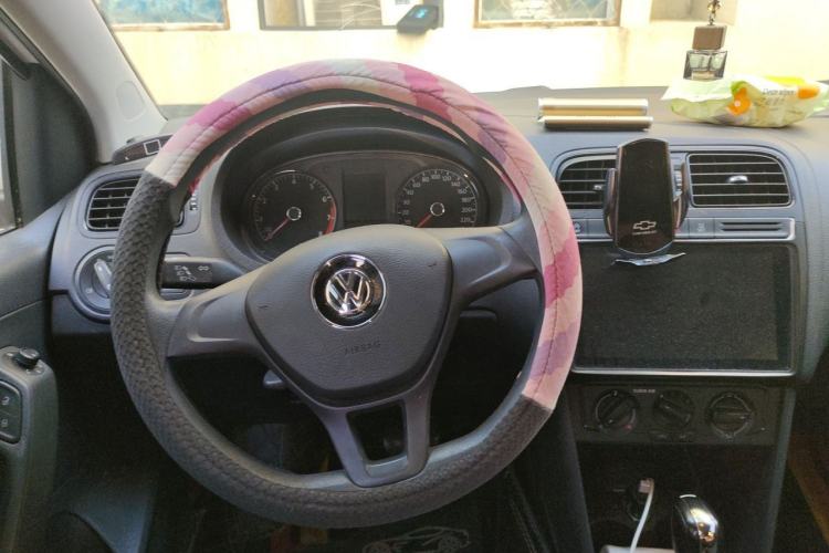 Used Volkswagen Polo 2018 1.5L Automatic Advanced Driving Model Steering Wheel