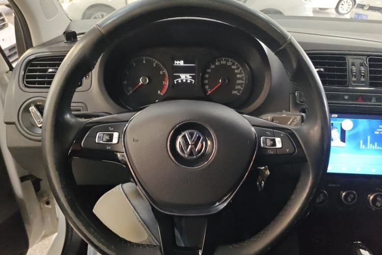 Used Volkswagen Polo 2018 1.5L Automatic Advanced Driving Model Steering Wheel
