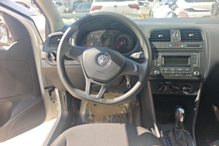 Used Volkswagen Polo 2018 1.5L Automatic Advanced Driving Model Steering Wheel