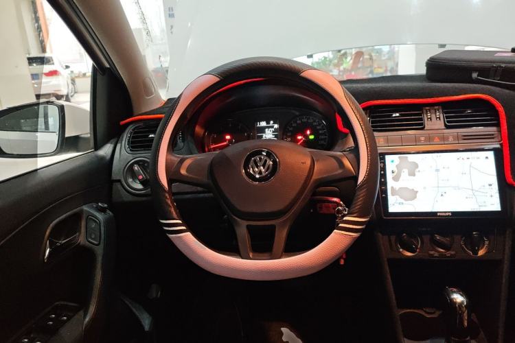 Used Volkswagen Polo 2018 1.5L Automatic Advanced Driving Model Steering Wheel