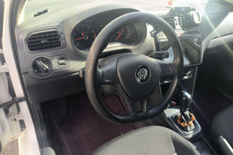Used Volkswagen Polo 2018 1.5L Automatic Advanced Driving Model Steering Wheel