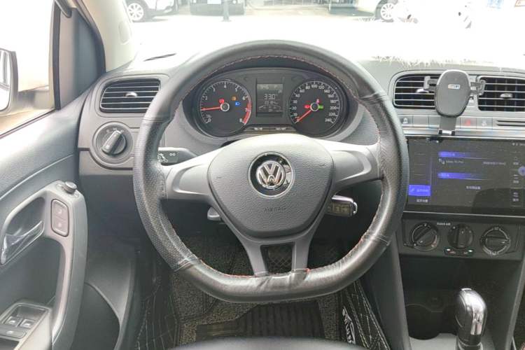 Used Volkswagen Polo 2018 1.5L Automatic Advanced Driving Model Steering Wheel