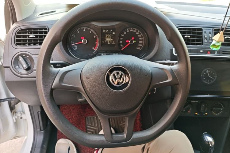 Used Volkswagen Polo 2018 1.5L Automatic Advanced Driving Model Steering Wheel