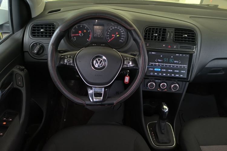 Used Volkswagen Polo 2018 1.5L Automatic Advanced Driving Model Steering Wheel