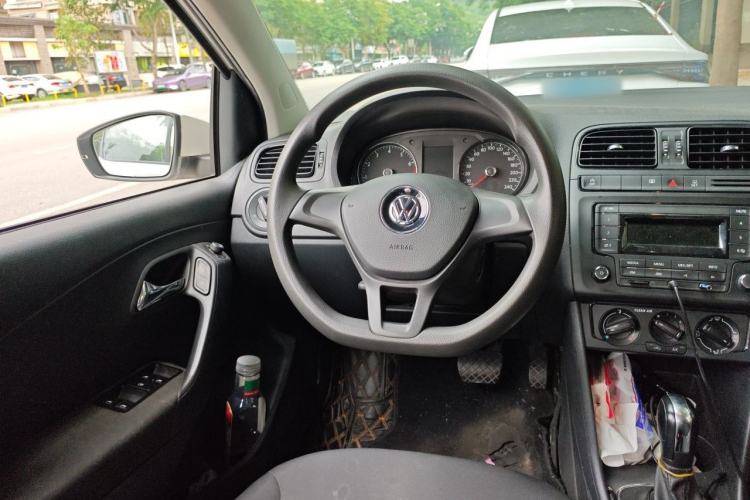 Used Volkswagen Polo 2018 1.5L Automatic Advanced Driving Model Steering Wheel