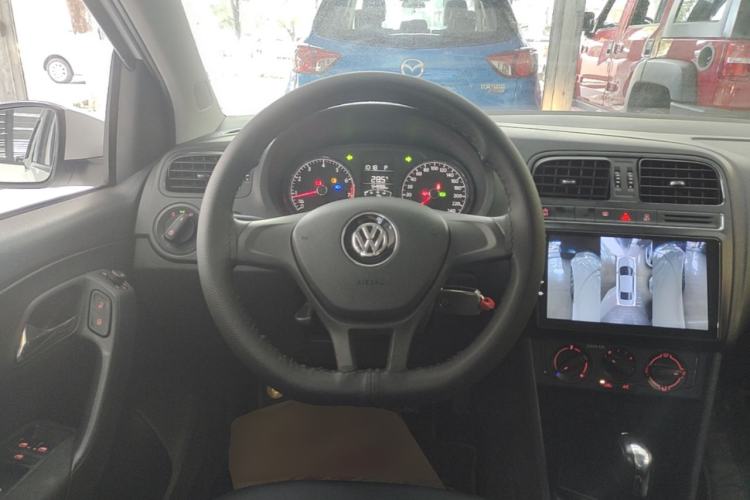 Used Volkswagen Polo 2018 1.5L Automatic Advanced Driving Model Steering Wheel