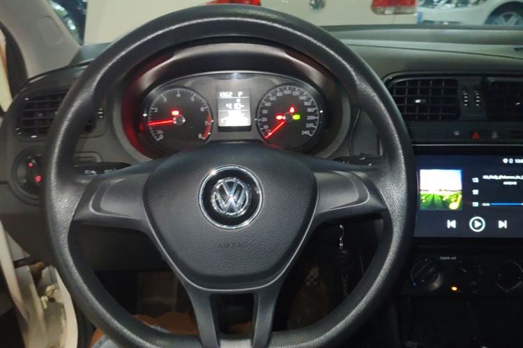 Used Volkswagen Polo 2018 1.5L Automatic Advanced Driving Model Steering Wheel