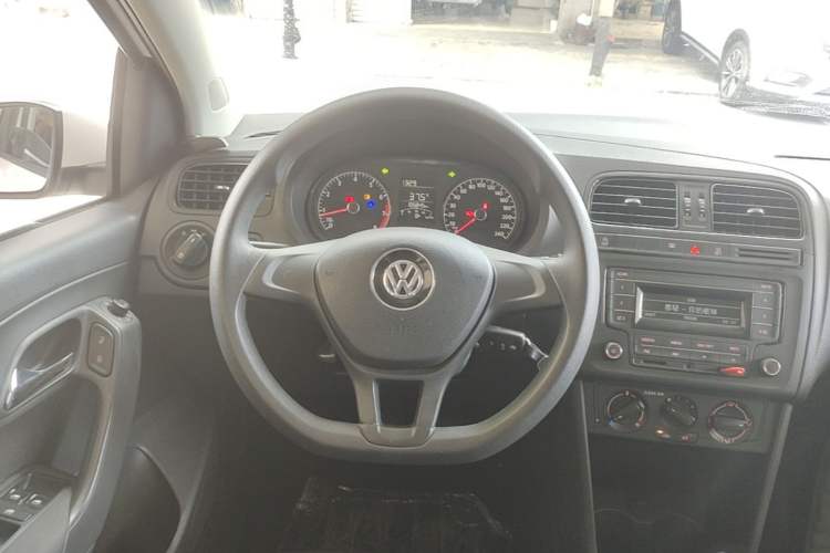 Used Volkswagen Polo 2018 1.5L Manual Drive-Comfort Model Steering Wheel