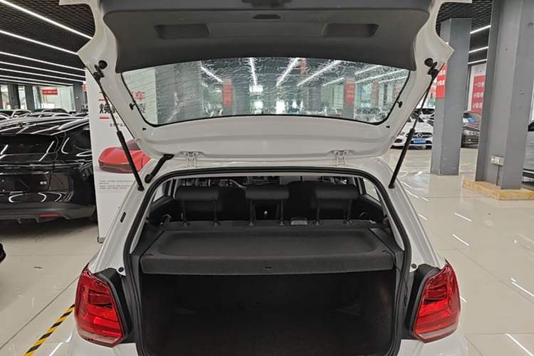 Used Volkswagen Polo 2018 1.5L Automatic Advanced Driving Model Trunk