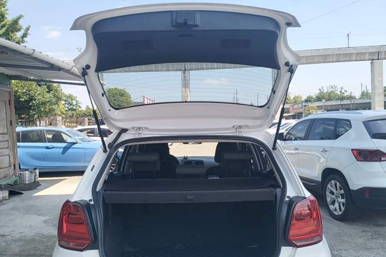Used Volkswagen Polo 2018 1.5L Automatic Advanced Driving Model Trunk