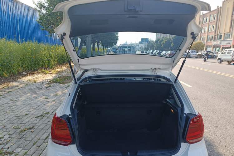 Used Volkswagen Polo 2018 1.5L Automatic Advanced Driving Model Trunk