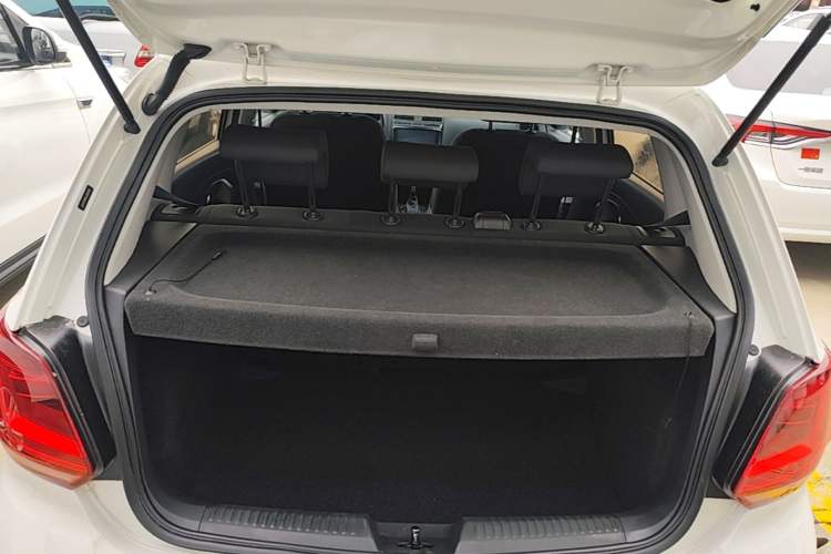 Used Volkswagen Polo 2018 1.5L Automatic Advanced Driving Model Trunk