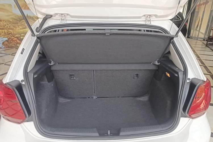 Used Volkswagen Polo 2018 1.5L Automatic Enjoyment Model Trunk