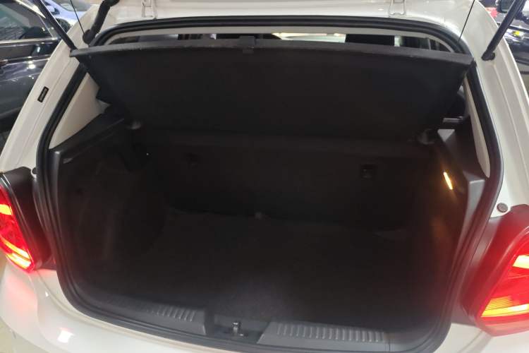 Used Volkswagen Polo 2018 1.5L Automatic Advanced Driving Model Trunk
