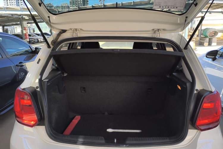 Used Volkswagen Polo 2018 1.5L Automatic Advanced Driving Model Trunk