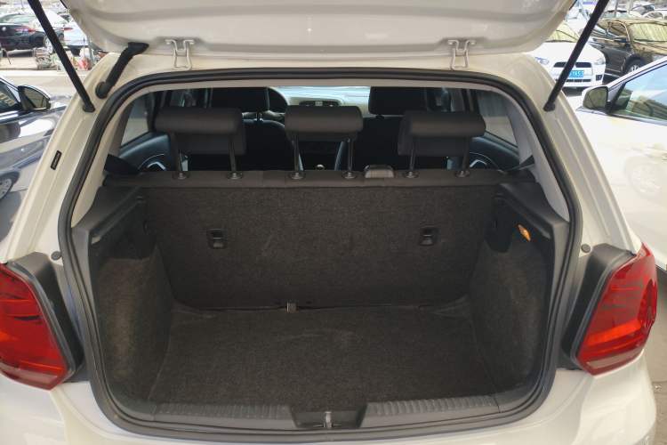 Used Volkswagen Polo 2018 1.5L Manual Drive-Comfort Model Trunk
