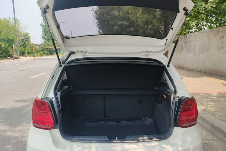Used Volkswagen Polo 2018 1.5L Automatic Enjoyment Model Trunk