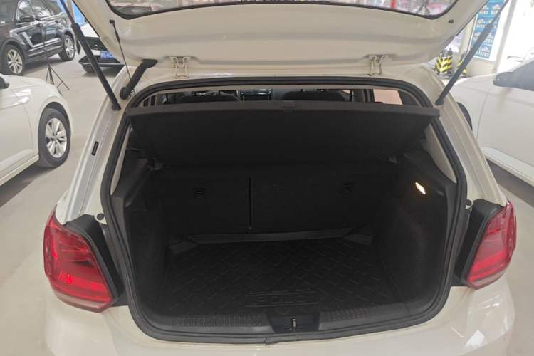 Used Volkswagen Polo 2018 1.5L Automatic Enjoyment Model Trunk