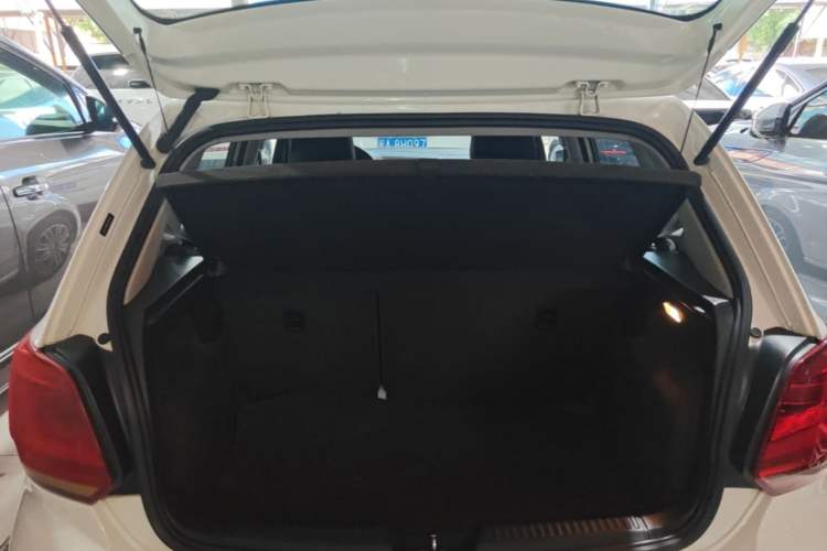 Used Volkswagen Polo 2018 1.5L Automatic Enjoyment Model Trunk