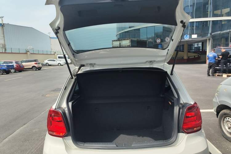 Used Volkswagen Polo 2018 1.5L Automatic Advanced Driving Model Trunk