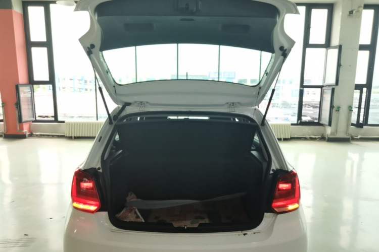 Used Volkswagen Polo 2018 1.5L Automatic Advanced Driving Model Trunk