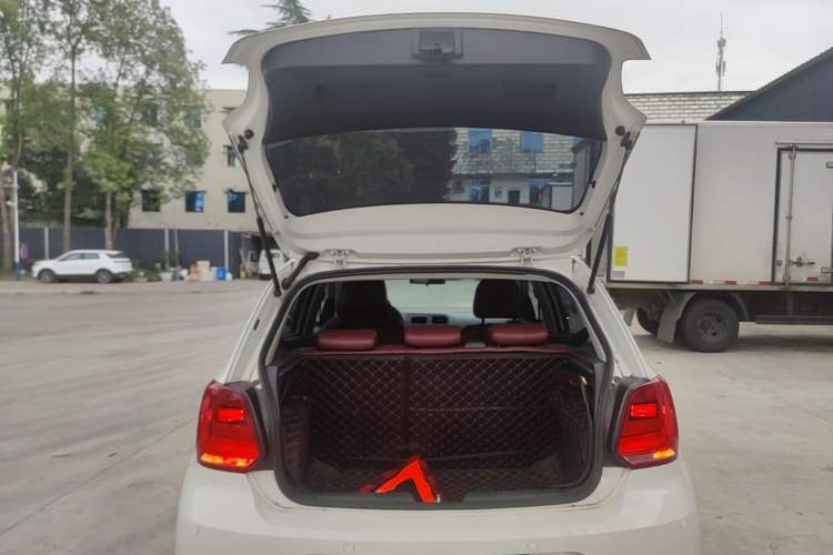 Used Volkswagen Polo 2018 1.5L Automatic Advanced Driving Model Trunk