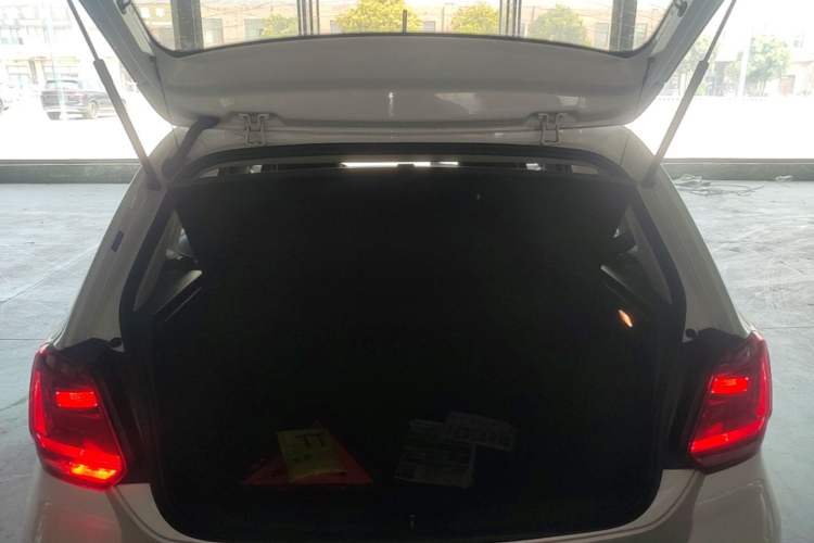Used Volkswagen Polo 2018 1.5L Automatic Advanced Driving Model Trunk