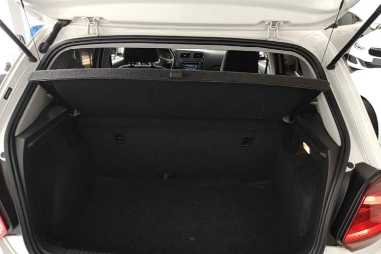 Used Volkswagen Polo 2018 1.5L Automatic Advanced Driving Model Trunk
